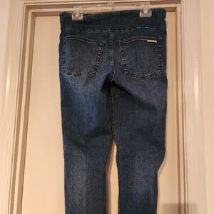 Stretch pull on jeans